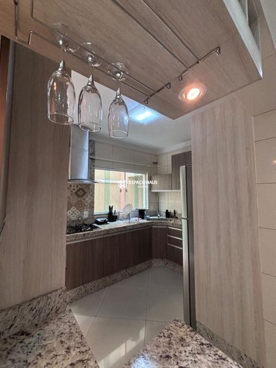 Casa, 3 quartos, 178 m² - Foto 2