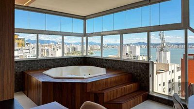 Cobertura, 3 quartos, 244 m² - Foto 2