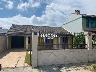 Casa, 4 quartos, 180 m² - Foto 1