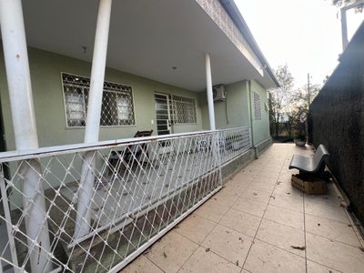 Casa, 5 quartos, 747 m² - Foto 1