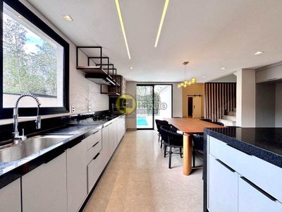Sobrado, 4 quartos, 300 m² - Foto 5