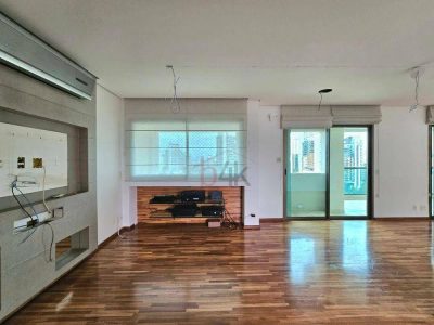 Apartamento, 3 quartos, 147 m² - Foto 2