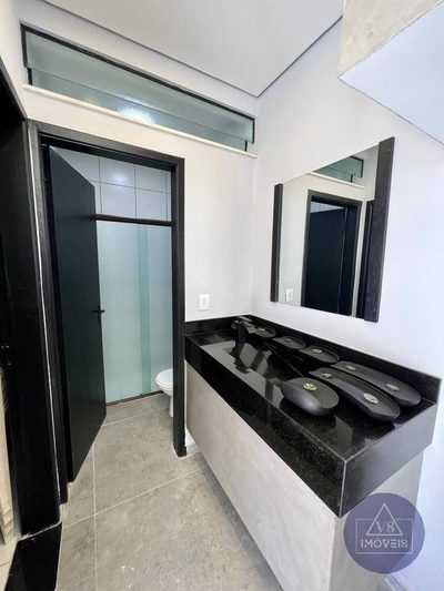 Casa, 3 quartos, 284 m² - Foto 3