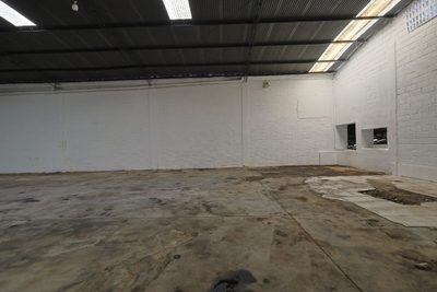 Depósito-Galpão, 2160 m² - Foto 2