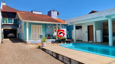 Casa, 5 quartos, 210 m² - Foto 1