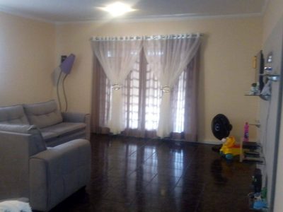Casa, 3 quartos, 235 m² - Foto 4