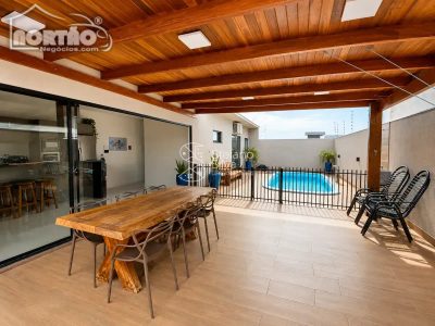 Casa, 1 quarto, 71 m² - Foto 2