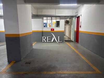 Box-Garagem, 12 m² - Foto 1