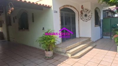 Casa, 5 quartos, 282 m² - Foto 1