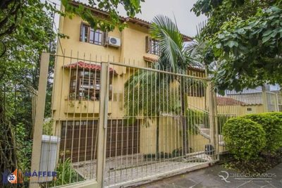 Casa, 4 quartos, 222 m² - Foto 1