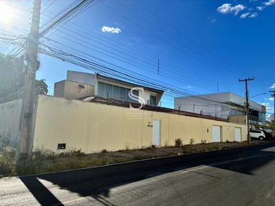 Casa, 5 quartos, 351 m² - Foto 1