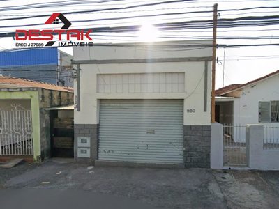 Casa, 2 quartos, 340 m² - Foto 1