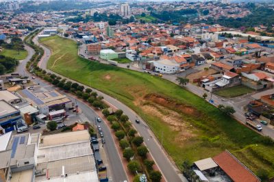 Loteamento e Condomínio, 487 m² - Foto 1