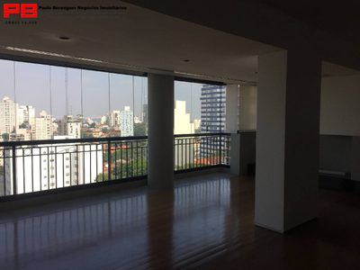 Apartamento, 3 quartos, 215 m² - Foto 1
