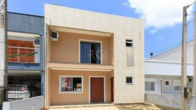 Casa, 3 quartos, 211 m² - Foto 1