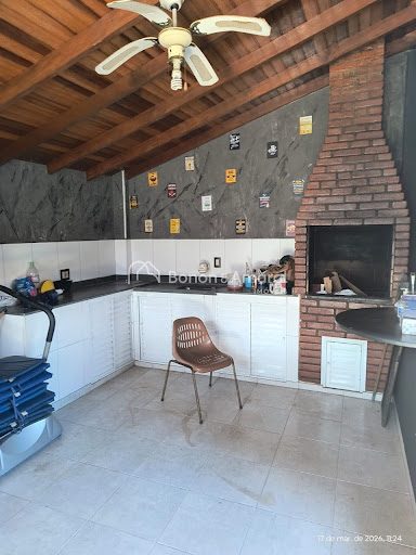 Casa, 4 quartos, 225 m² - Foto 3