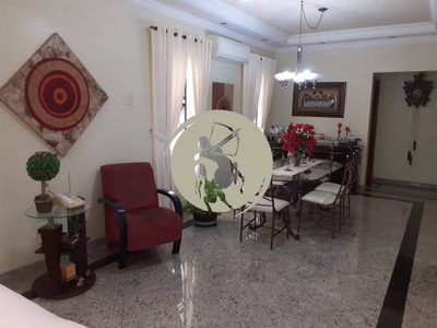 Casa, 4 quartos, 337 m² - Foto 1
