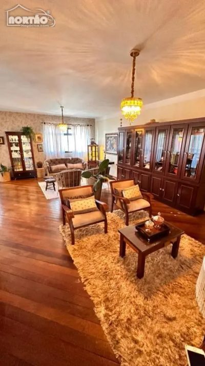 Casa, 4 quartos, 235 m² - Foto 3