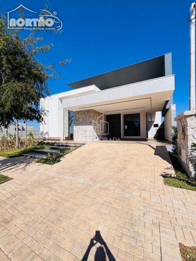Casa, 4 quartos, 209 m² - Foto 2