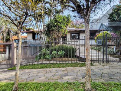 Casa, 3 quartos, 269 m² - Foto 1