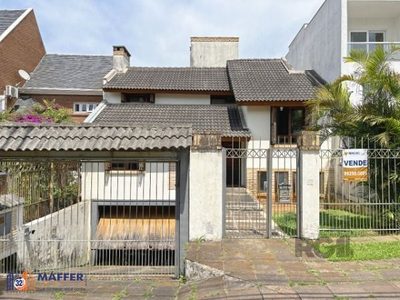 Casa, 3 quartos, 204 m² - Foto 1