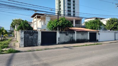 Casa, 8 quartos, 268 m² - Foto 5