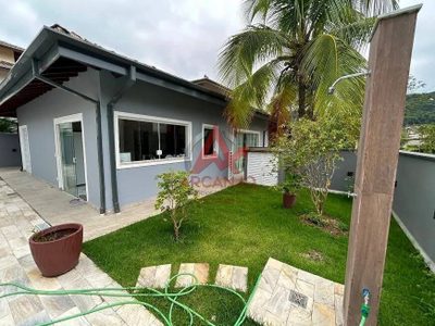 Casa, 5 quartos, 200 m² - Foto 1