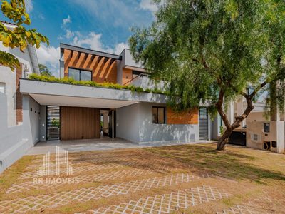 Casa, 4 quartos, 317 m² - Foto 1