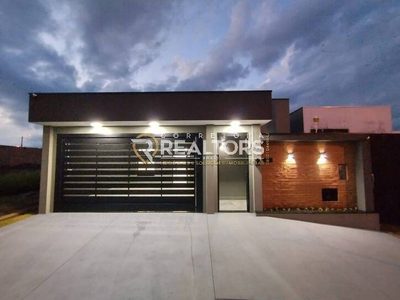 Casa, 3 quartos, 172 m² - Foto 1