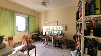 Casa, 3 quartos, 211 m² - Foto 2