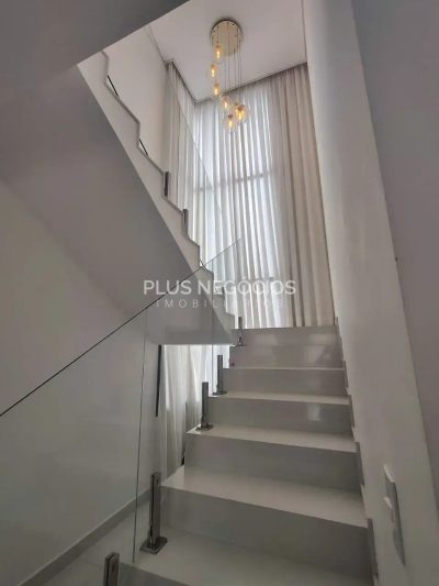 Casa, 3 quartos, 271 m² - Foto 2