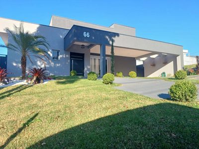 Casa, 3 quartos, 250 m² - Foto 1