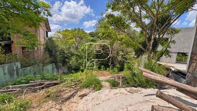 Loteamento e Condomínio, 648 m² - Foto 2