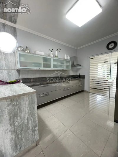 Casa, 1 quarto, 225 m² - Foto 4