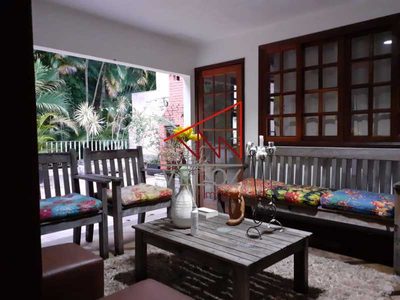 Cobertura, 3 quartos, 203 m² - Foto 1