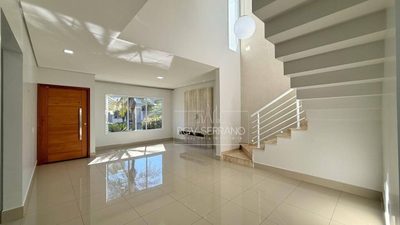 Sobrado, 4 quartos, 256 m² - Foto 1