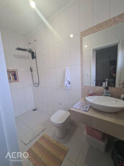 Casa, 2 quartos, 216 m² - Foto 4