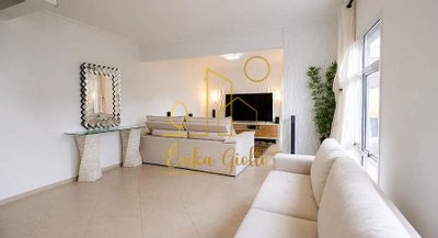 Casa, 3 quartos, 307 m² - Foto 1