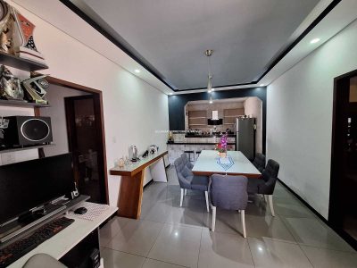 Casa, 3 quartos, 420 m² - Foto 1