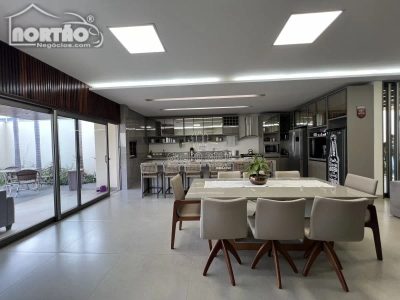 Casa, 2 quartos, 248 m² - Foto 5