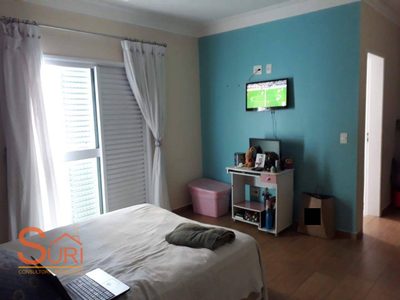 Sobrado, 3 quartos, 239 m² - Foto 1
