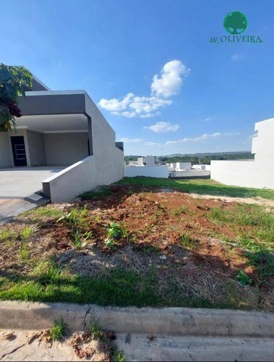 Loteamento e Condomínio, 301 m² - Foto 2