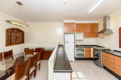 Casa, 2 quartos, 136 m² - Foto 1