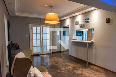Casa, 2 quartos, 209 m² - Foto 4