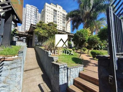 Casa, 6 quartos, 405 m² - Foto 1