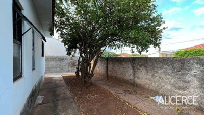 Casa, 3 quartos, 184 m² - Foto 1