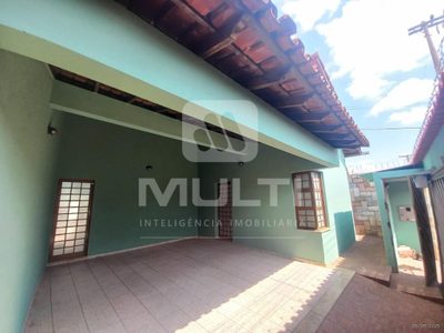 Casa, 3 quartos, 220 m² - Foto 1