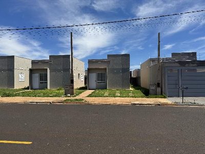 Casa, 2 quartos, 160 m² - Foto 1