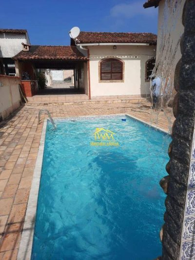 Casa, 5 quartos, 246 m² - Foto 1