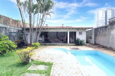 Sobrado, 3 quartos, 250 m² - Foto 1